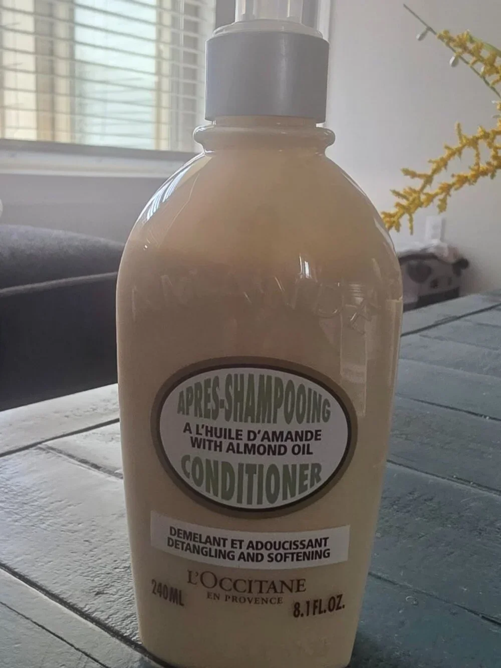 NEW L’Occitane Almond Oil Conditioner 240ml – Hard-to-Find Full Size